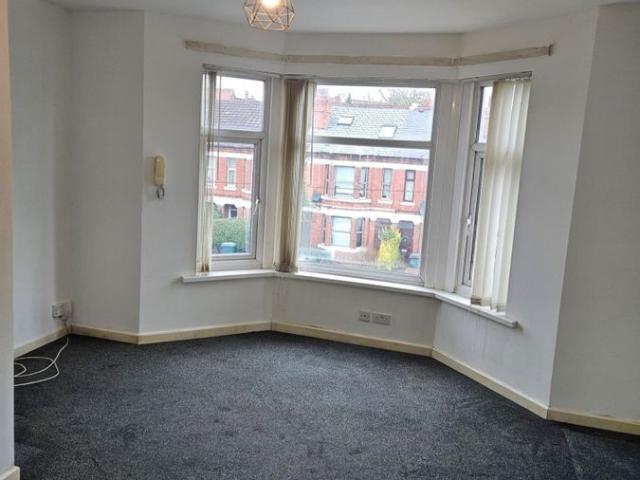 Studio for rent in Foleshill, West Midlands