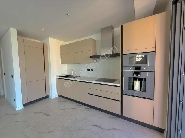 Konak, İzmir içerisinde satılık mülk