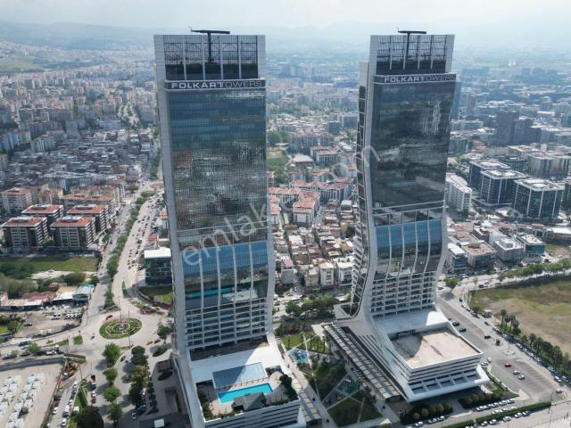 Bayrakli, İzmir içerisinde kiralık mülk