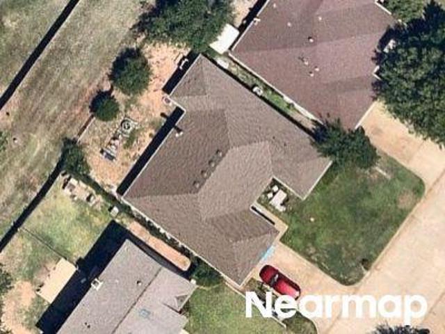 House for sale in Oklahoma City, Canadian County