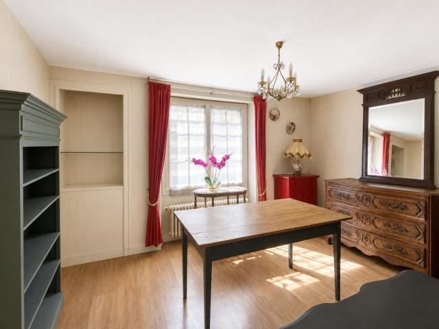 Maison vente à Mantes-la-Jolie, Follainville-dennemont