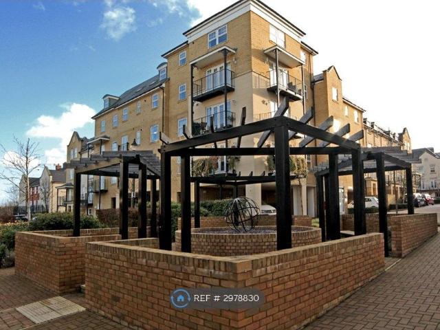 Apartment for rent in Bromley Common, Greater London
