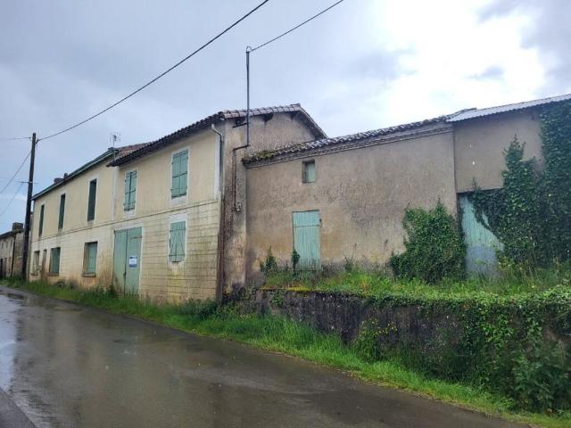Maison vente à Parthenay, Fomperron