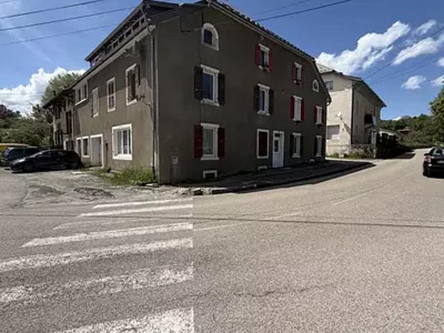 Appartement vente à Lons-le-Saunier, Foncine-le-bas