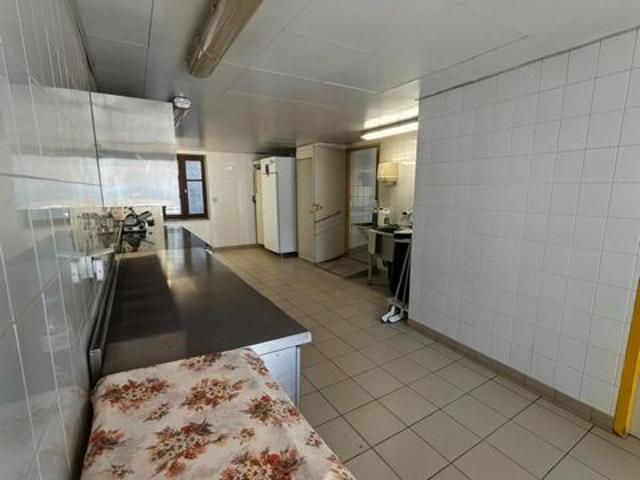 Local Commercial vente à Villefranche-sur-Saône, Rhône