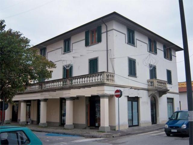 Ufficio in vendita a Altopascio, Toscana