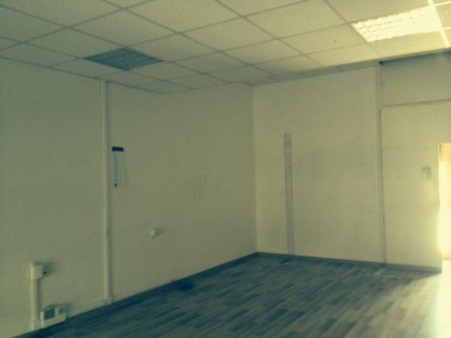 Locale Commerciale in affitto a Quadrante Europa - Stazione, Prato