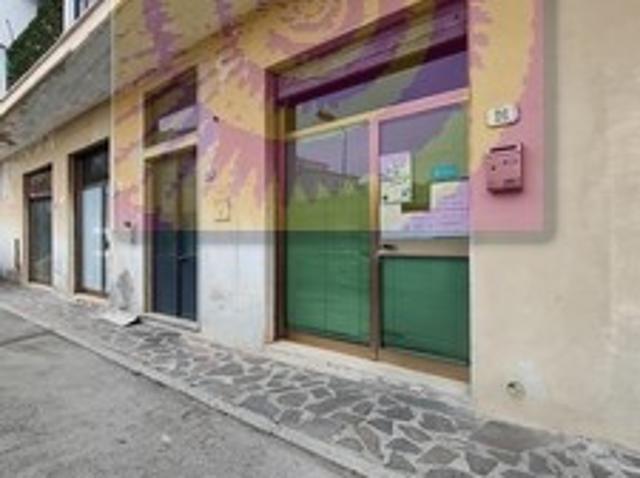 Locale Commerciale in vendita a Rio, Toscana