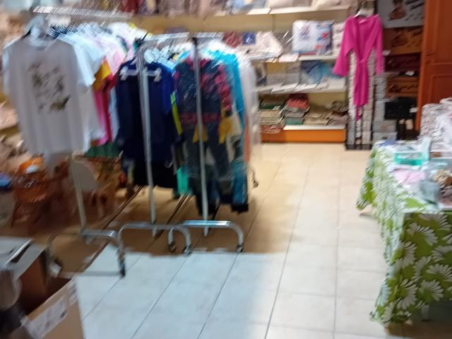 Locale Commerciale in vendita a Roccastrada, Grosseto