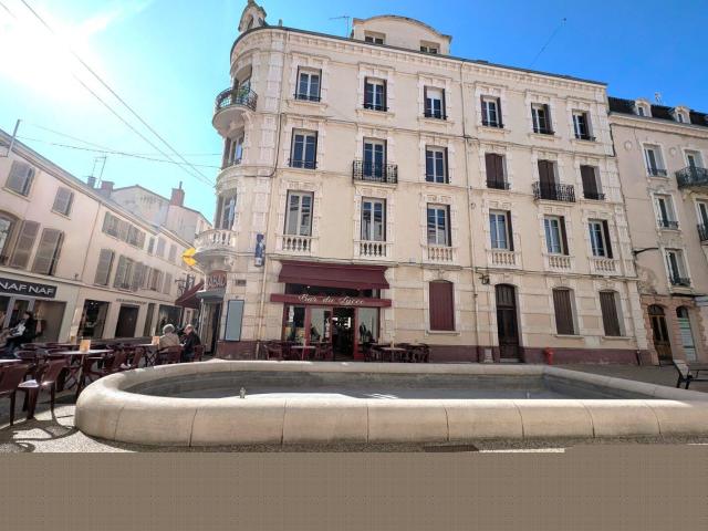 Local Commercial vente à Roanne, Champlong Local Commercial vente à Roanne, Champlong
