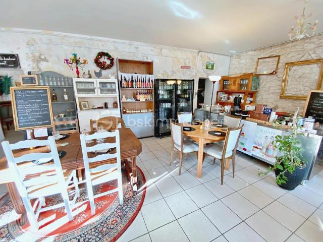 Local Commercial vente à Nîmes, Beaucaire