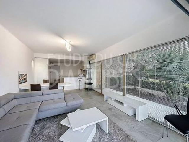 Local Commercial vente à Grasse, Antibes