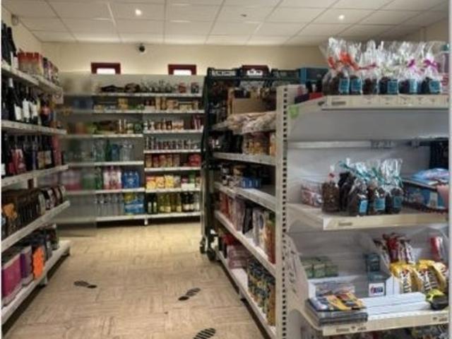 Local Commercial vente à Châteaulin, Bretagne