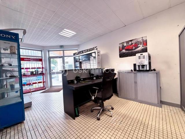 Garage vente à Denain, Nord