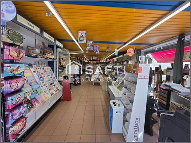 Local Commercial vente à Saumur, Beaufort-en-vallée