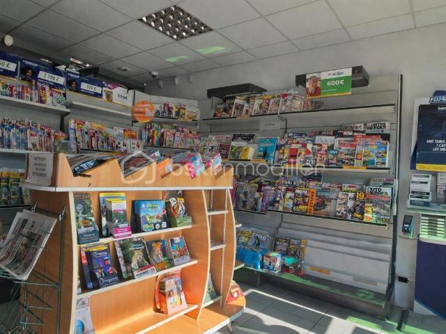 Local Commercial vente à Niort, Bessines