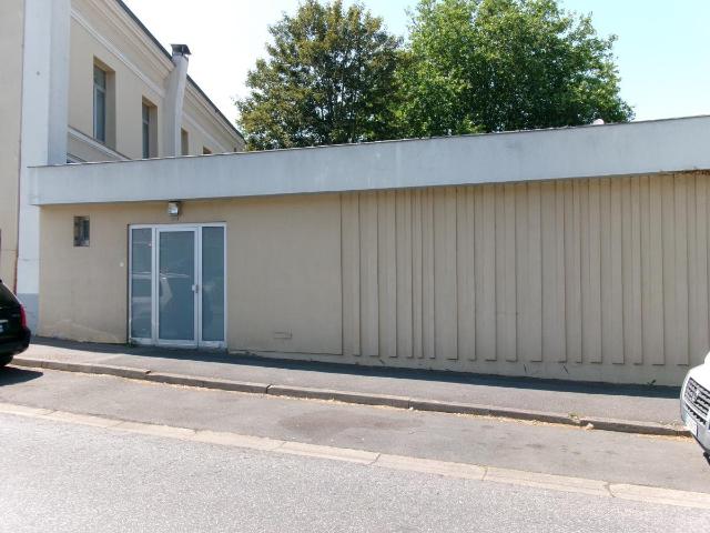 Local Commercial location à Béthune, Bruay-la-buissière