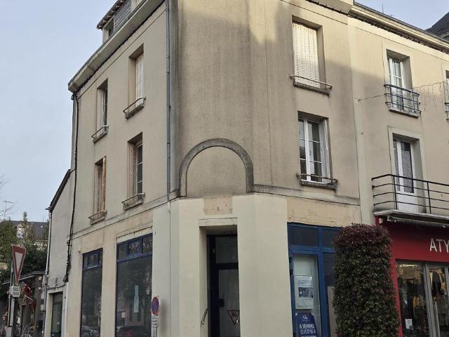 Local Commercial location à Château-Gontier, Pays de la Loire
