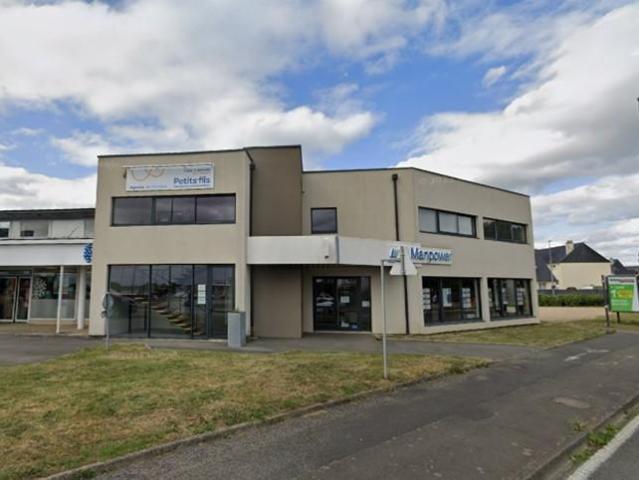 Local Commercial location à Avranches, Saint-martin-des-champs
