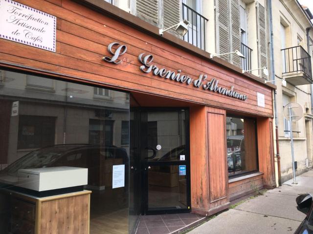 Local Commercial location à Vitry-le-François, Vitry-le-françois