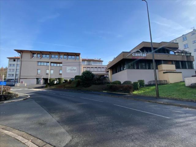 Local Commercial vente à Aurillac