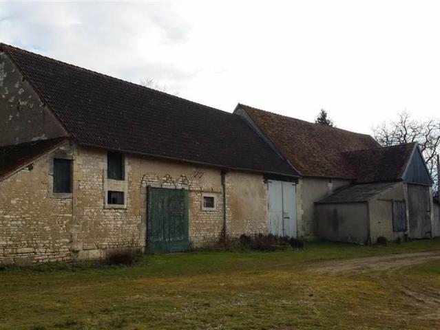 Local Commercial vente à Issoudun, Condé