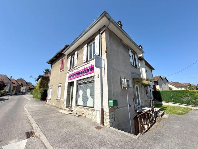Local Commercial vente à La Tour-du-Pin, Dolomieu