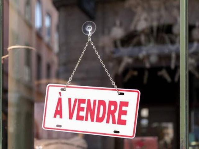 Local Commercial vente à La Roche-sur-Yon, La Roche-sur-yon