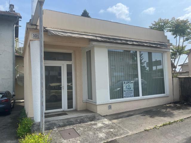 Local Commercial vente à Bourg-en-Bresse, Péronnas