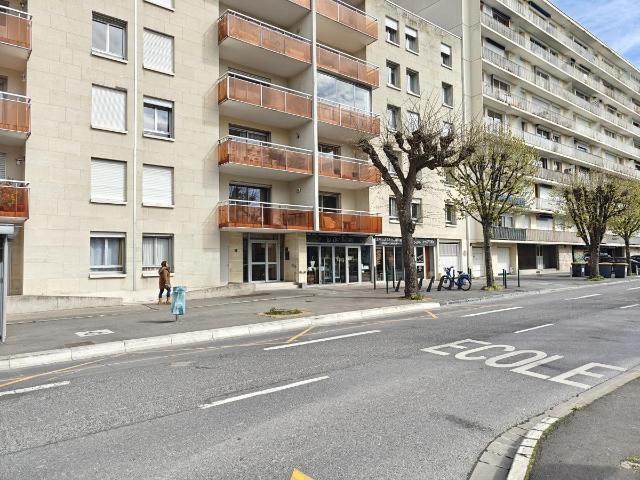 Local Commercial vente à Reims