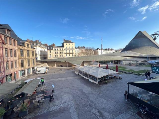 Local Commercial vente à Rouen, Ruan