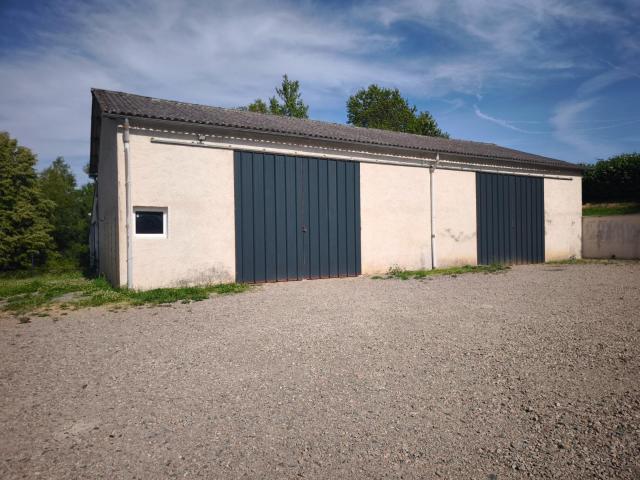 Local Commercial vente à Aurillac, Saint-mamet-la-salvetat