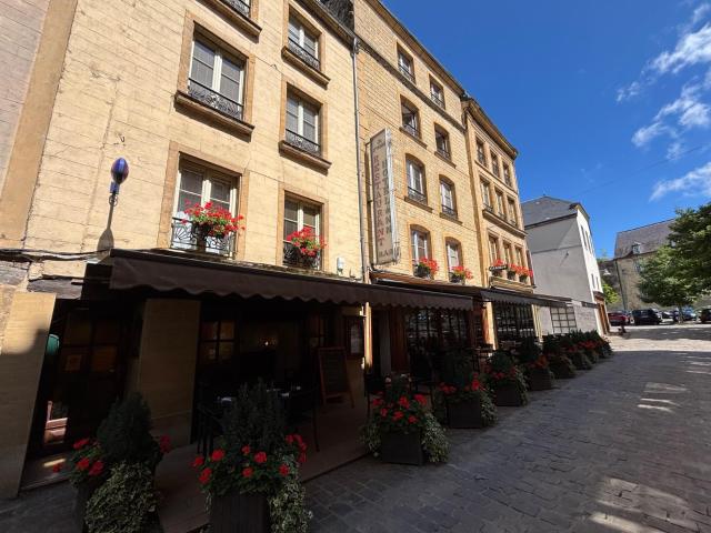 Local Commercial vente à Sedan