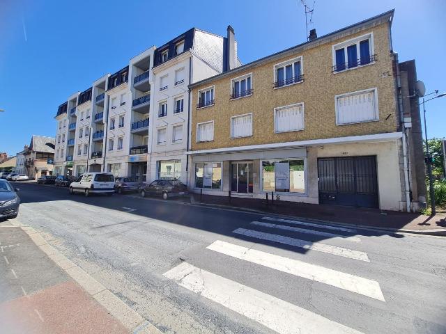 Local Commercial vente à Vendôme