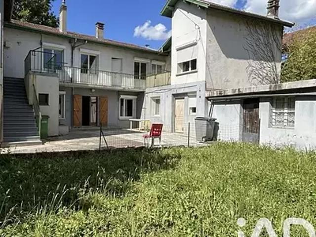 Maison vente à Grenoble, Fontaine