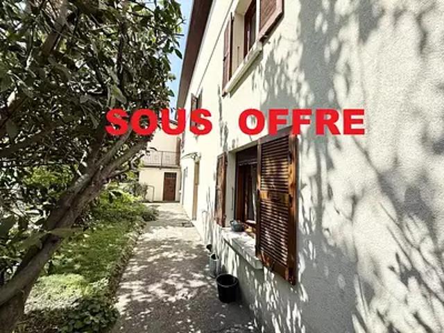 Maison vente à Grenoble, Fontaine