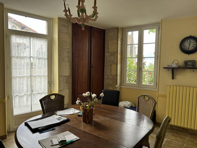 Maison vente à Saint-Jean-d'Angély, Fontaine-chalendray