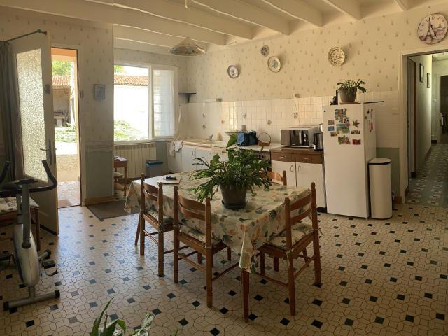 Maison vente à Saint-Jean-d'Angély, Fontaine-chalendray