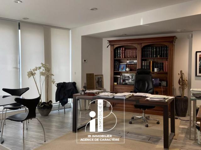 Bureau vente à Fontainebleau