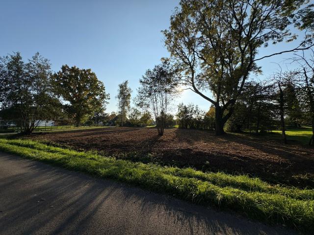 Terrain vente à Lons-le-Saunier, Fontainebrux