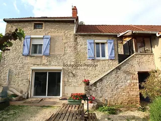 Maison vente à Chalon-sur-Saône, Fontaines