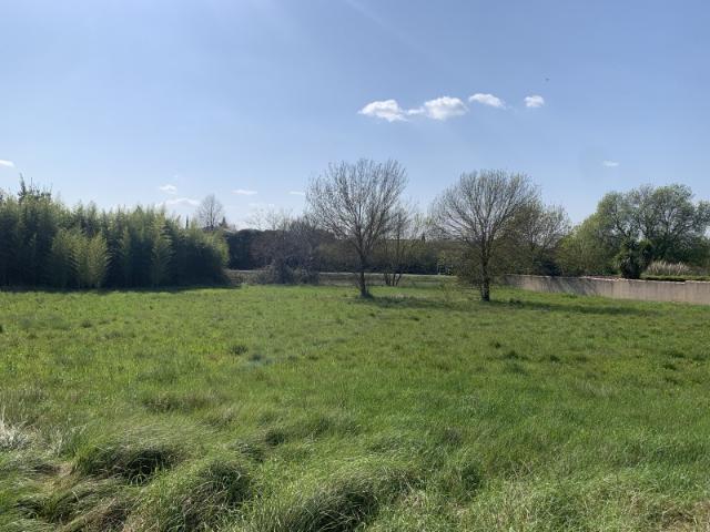 Terrain vente à Nîmes, Fontanès