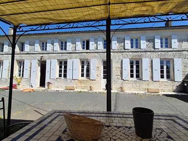 Maison vente à Saintes, Fontcouverte
