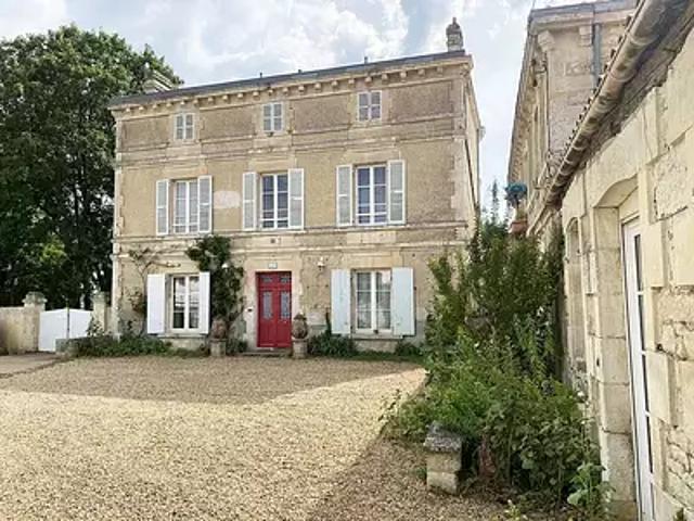 Maison vente à Fontenay-le-Comte, Fontenay-le-comte
