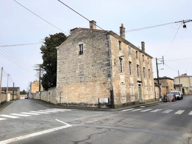 Château vente à France métropolitaine, Fontenay-le-comte