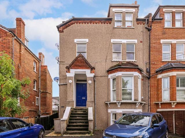 Apartment for rent in Balham, Greater London