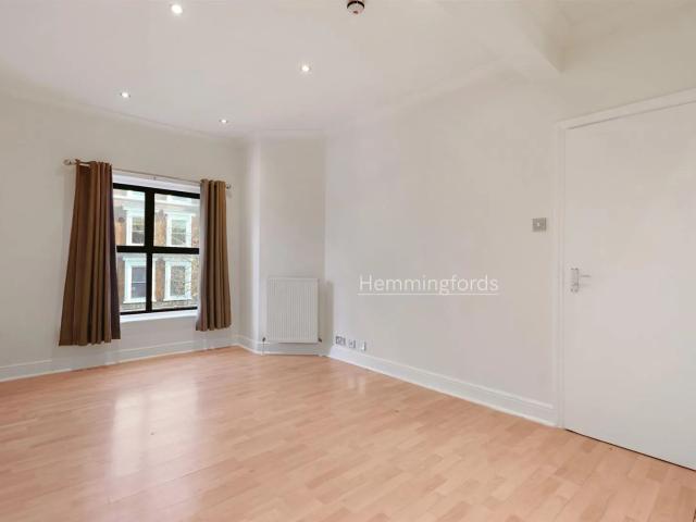 Studio for rent in London Borough of Islington, Greater London