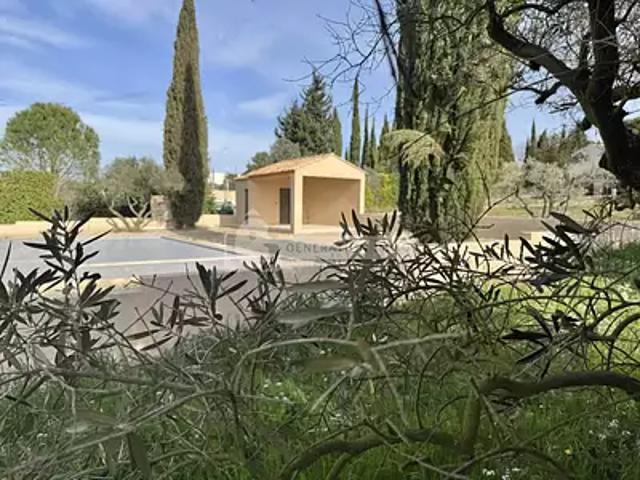 Maison vente à Arles, Fontvieille