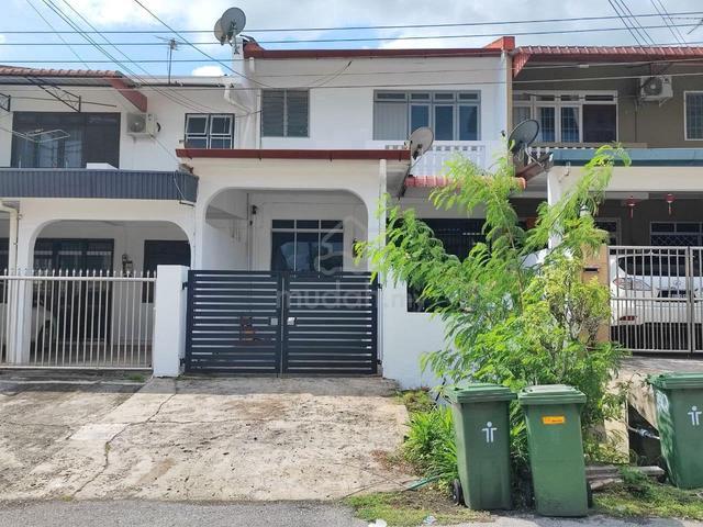 Terraced House for rent in Kuching