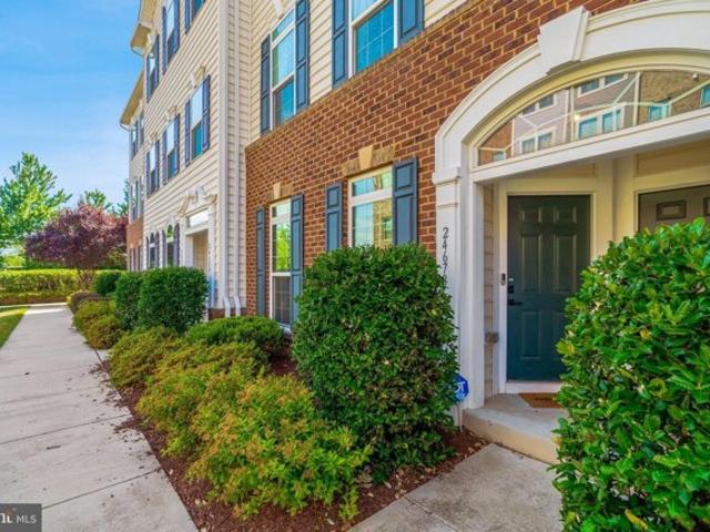 Condo for sale in Sterling